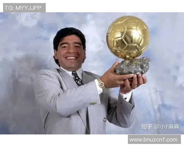 足球传奇的荣耀与梦想:探寻世界足球明星的辉煌历程与背后故事 足球传奇的荣耀与梦想:探寻世界足球明星的辉煌历程与背后故事